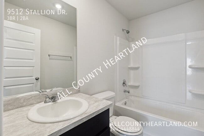 Building Photo - 9512 Stallion Dr