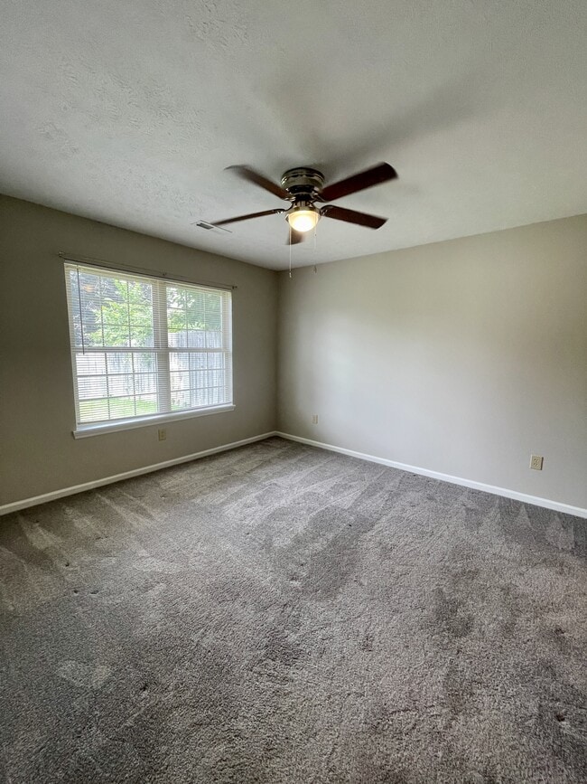 Building Photo - 114 Warner Dr