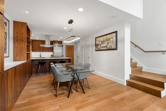 Primary Photo - 45 Province St