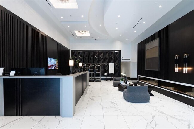 Building Photo - 400 W Peachtree St NW