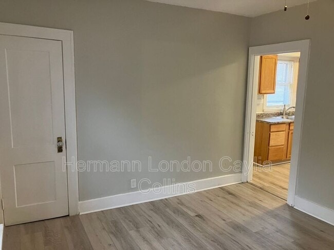 Building Photo - 135 Hereford Ave