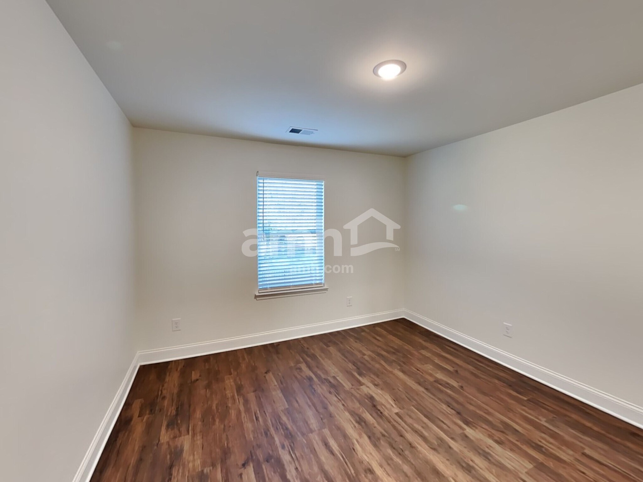 Building Photo - 30 Pecan Dr