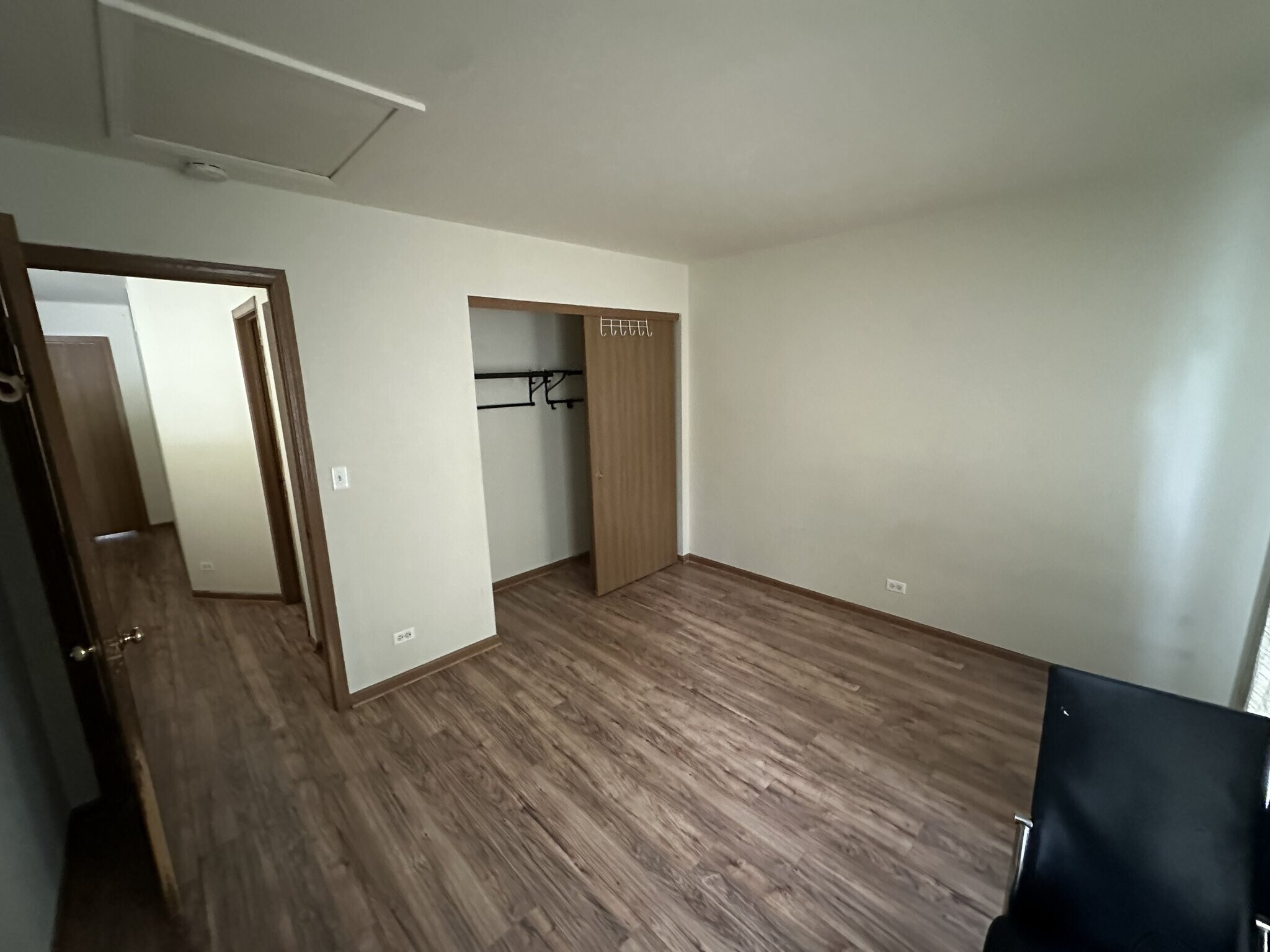 Building Photo - 127 Tara Ln