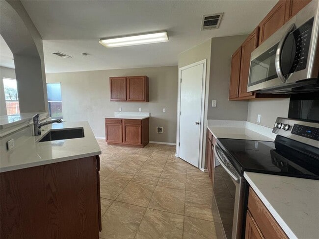 Building Photo - 12817 Chime Dr
