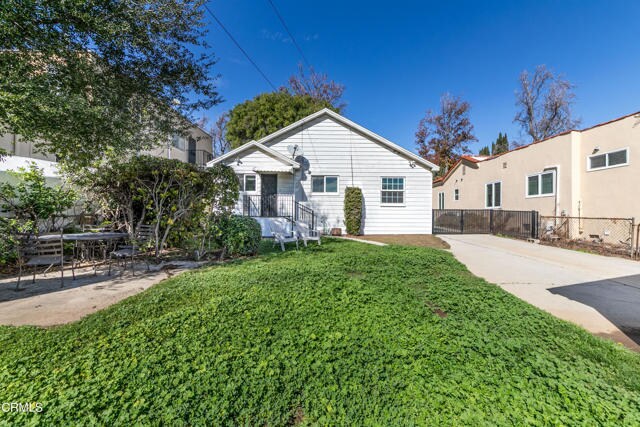 Building Photo - 2808 W Grand Ave