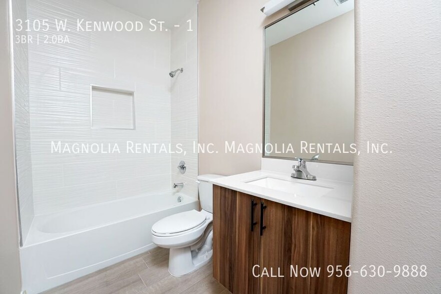 Building Photo - 3105 W Kenwood St