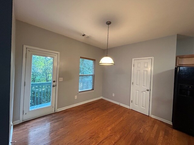 Building Photo - 1305 Red Cedar Trl