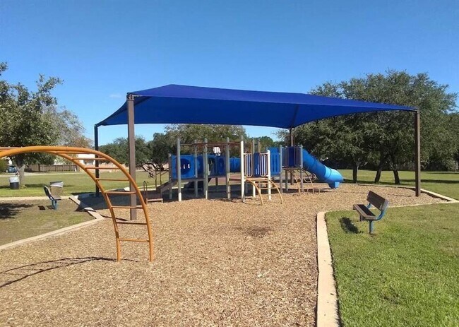 Building Photo - 2409 Romeo Dr