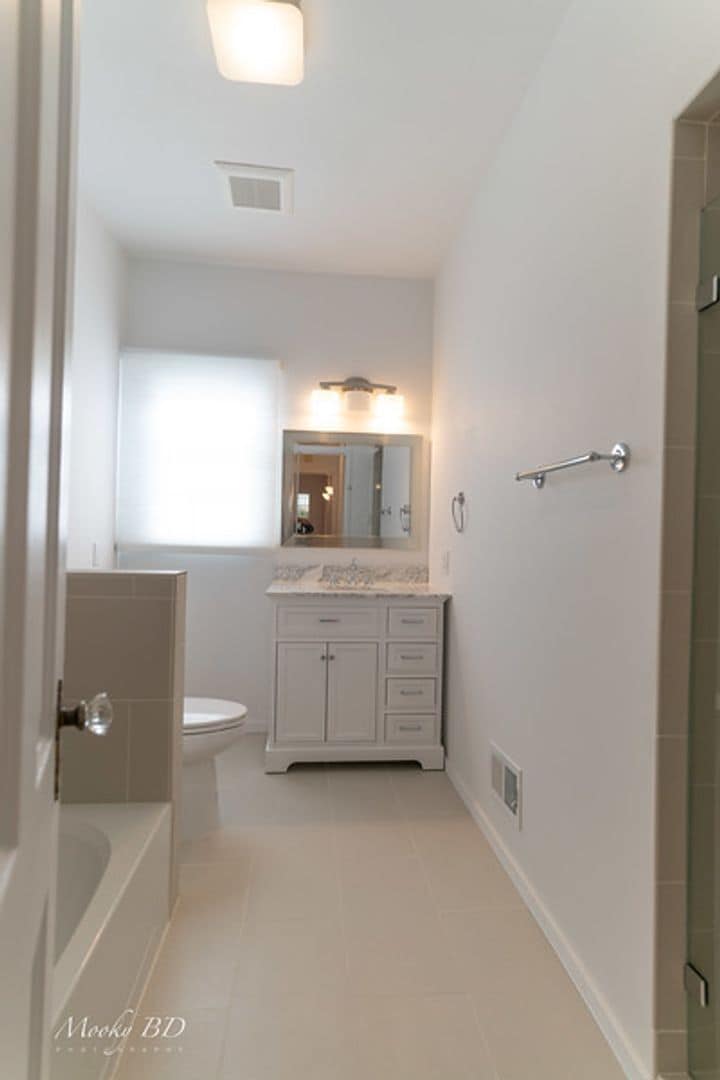 Building Photo - 1207 S Orlando Ave