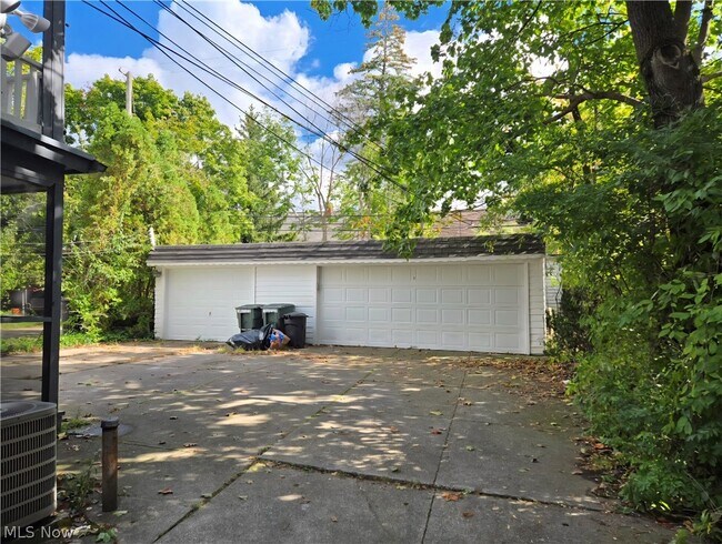 Building Photo - 3557 Lynnfield Rd