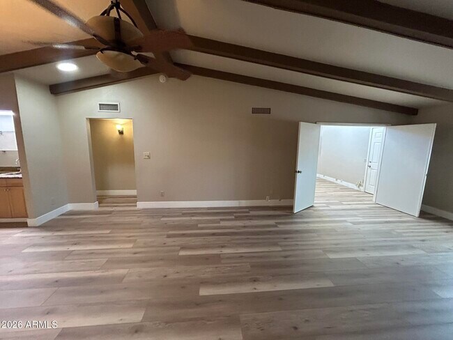 Building Photo - 5100 N Miller Rd
