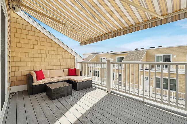 Building Photo - 128 Ashworth Ave