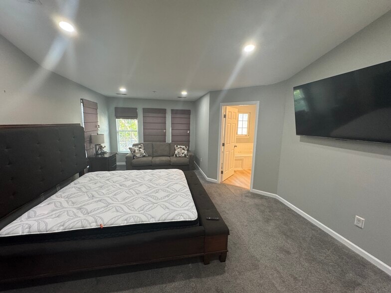 (Bedroom four) third floor $1550/month - 4113 Windflower Way