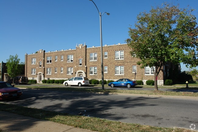 Building Photo - 3900 Dunnica Ave