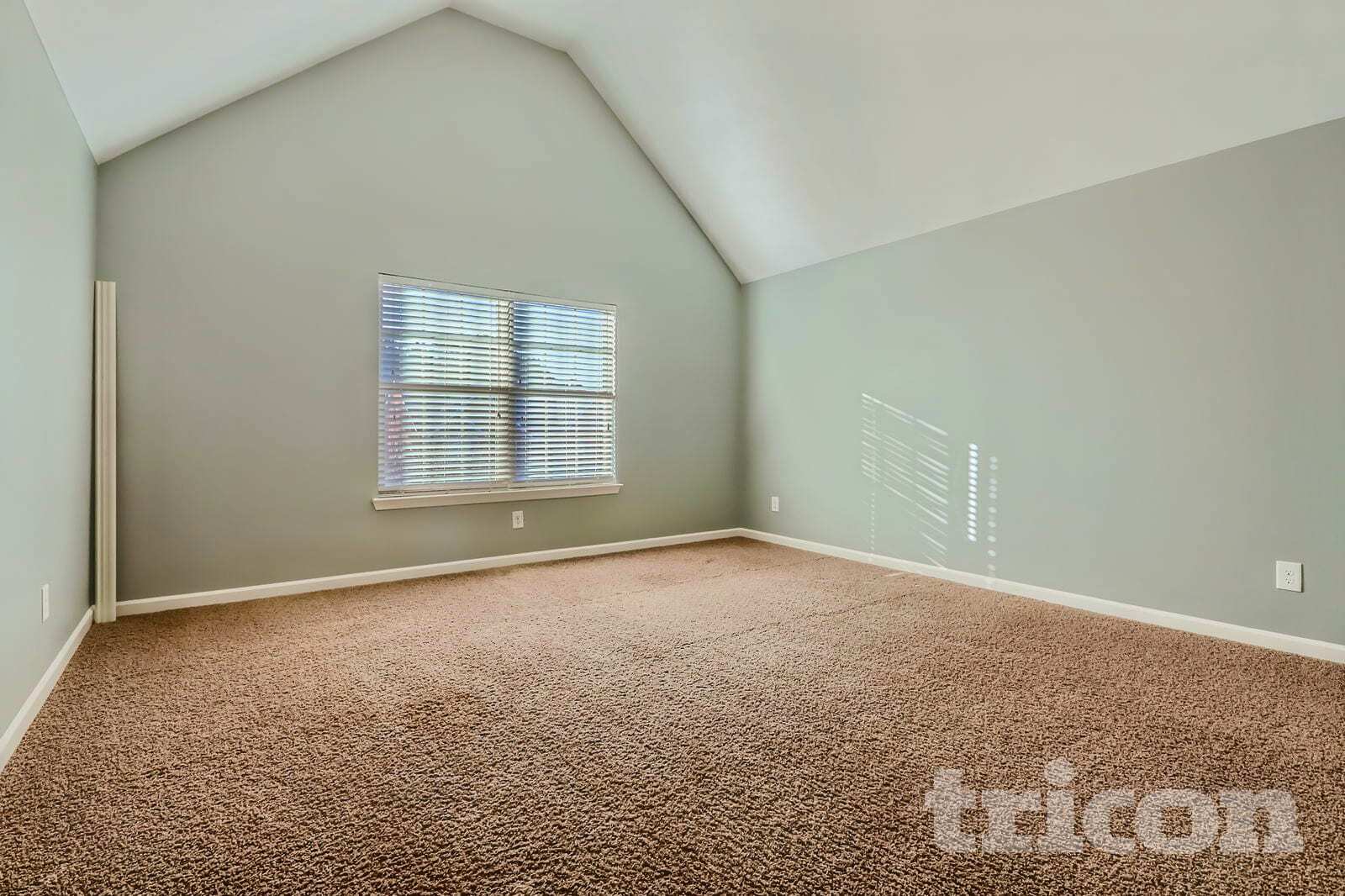 Building Photo - 223 Danvers St