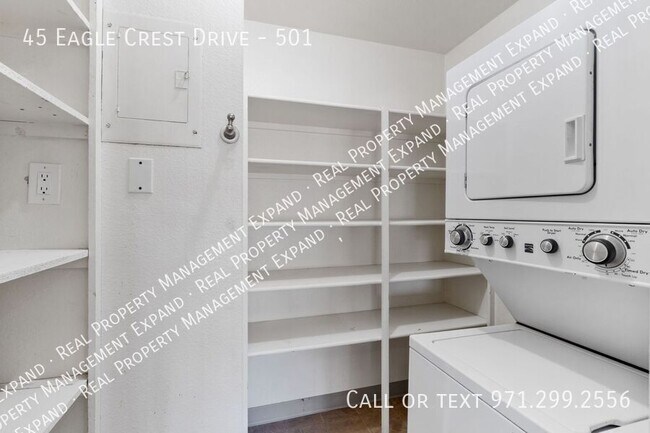 Building Photo - 45 Eagle Crest Dr