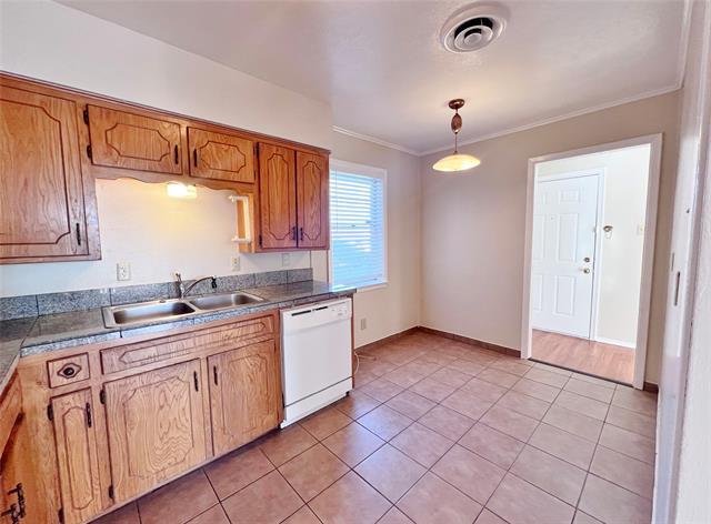 Building Photo - 110 Campbell St