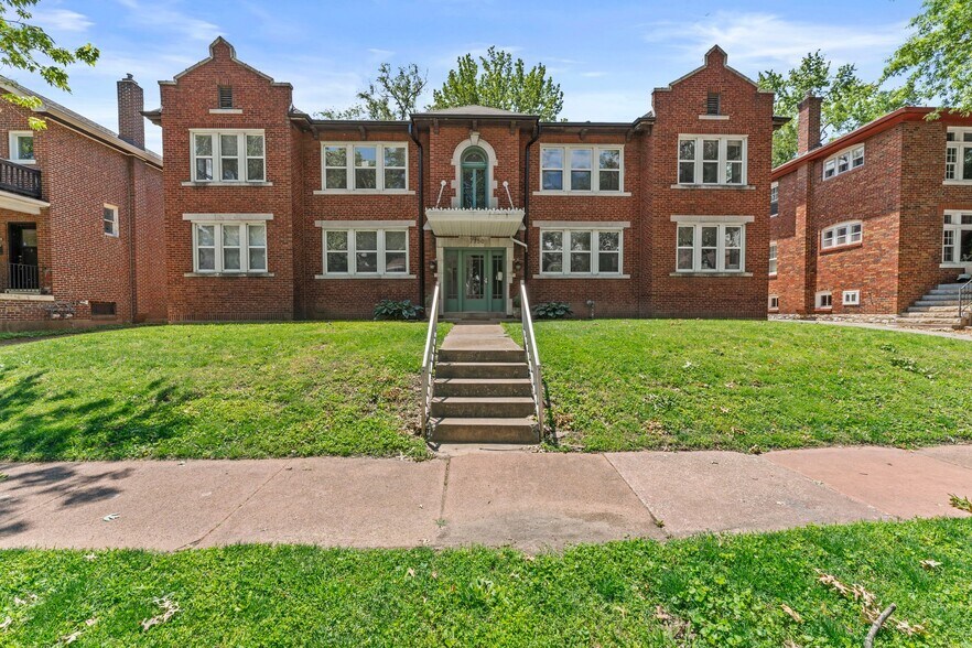 Building Photo - 7350 Amherst Ave