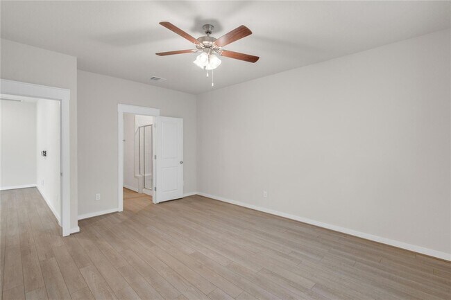 Building Photo - 17104 Crane Fly Dr