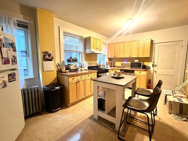 Building Photo - 82 Columbus Ave