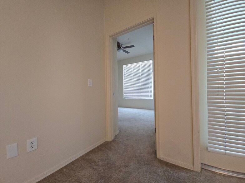 Building Photo - 11640 N Tatum Blvd