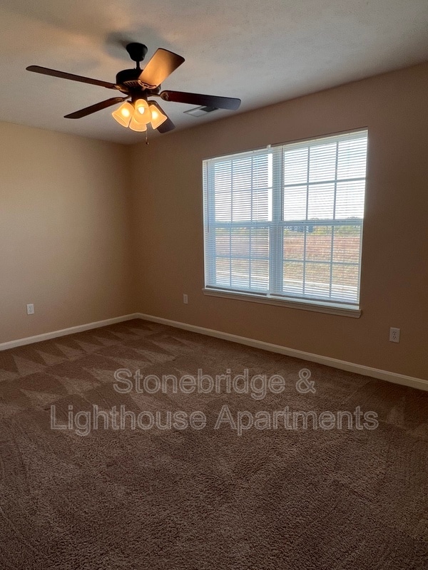 Building Photo - 1101 Stonebench Cir