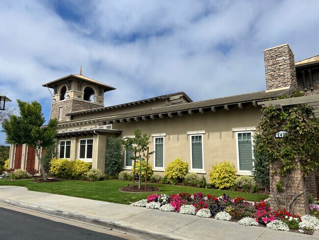 Building Photo - Seabridge Single Family Home in gated community in Oxnard