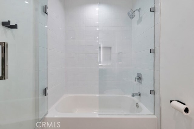 Building Photo - 4941 Hesperia Ave