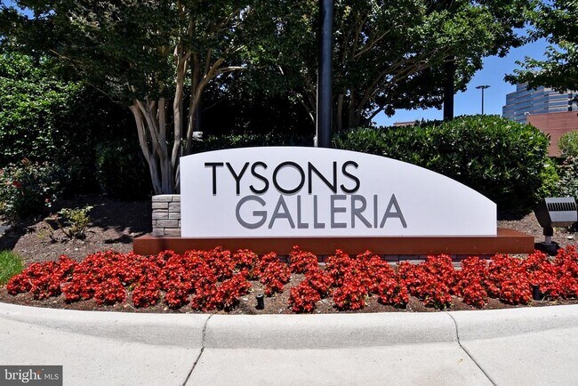 Building Photo - 7721 Tremayne Pl