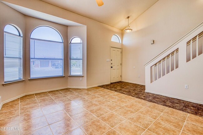 Building Photo - 6216 Spotted Eagle Dr