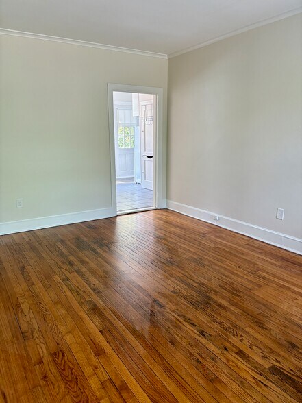 Building Photo - 120 Corbin Ave