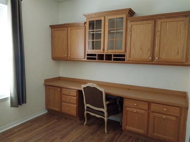 Building Photo - 5641 Hidden Oak Ct