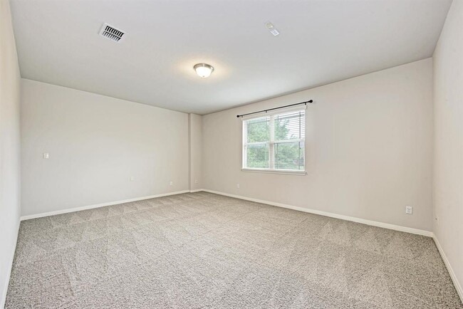 Building Photo - 146 Rock Cliff Ct