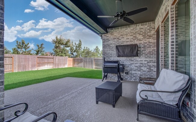 Building Photo - 20810 Clydesdale Post Rd