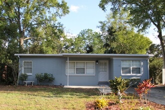 Building Photo - Adorable Mid Century Modern Bungalow in Winter Park!