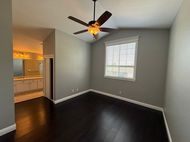 Building Photo - Beautiful home in Oxnard, CA