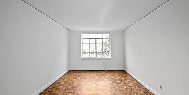 Building Photo - 1121 Myrtle Ave