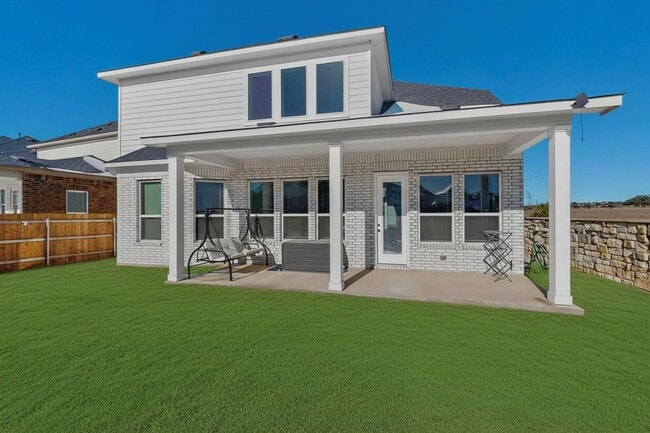 Building Photo - 2121 Lolo Ln