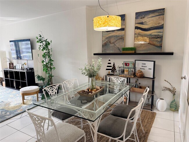 Building Photo - 1965 S Ocean Dr