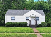 Building Photo - 1763 W Lee St