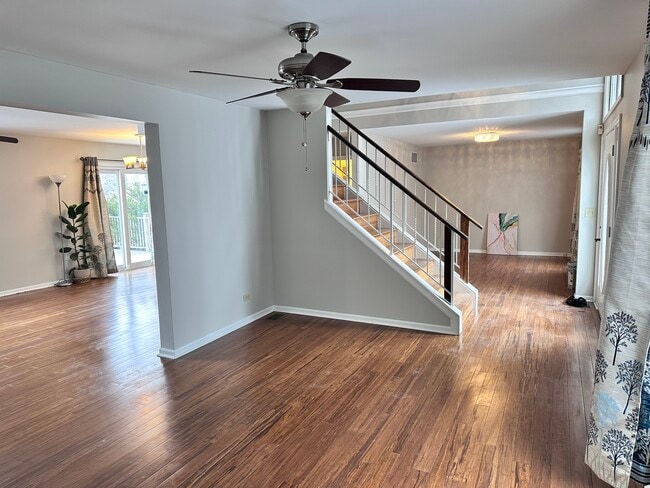 Building Photo - 2856 Evergreen Ln