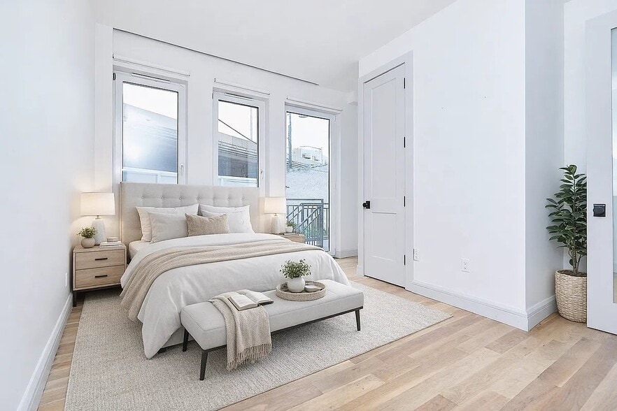 Building Photo - 56 Frost St