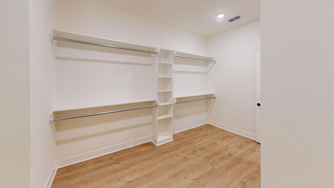 Building Photo - Bowie- 3BR/2BA w/ 2-car garage