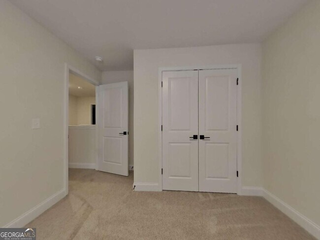 Building Photo - 635 Cantrell Dr
