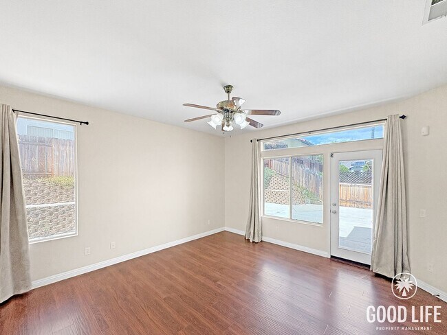 Building Photo - Gorgeous 3B/2BA House w/ Attached Garage, Storage Sheds, and Tons of Space!