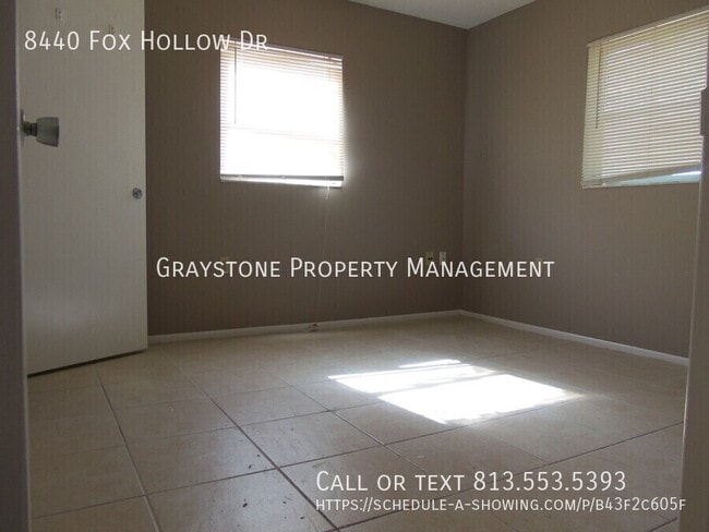 Building Photo - 8440 Fox Hollow Dr