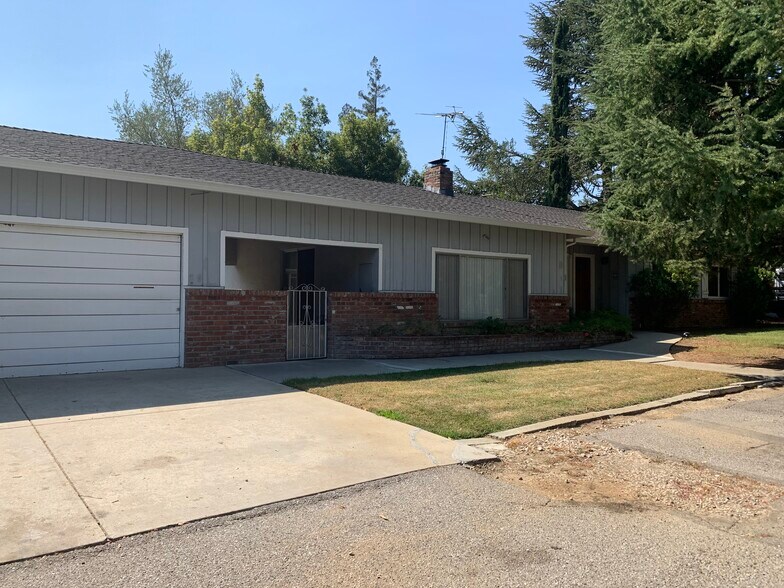 Primary Photo - 1160 Portland Ave