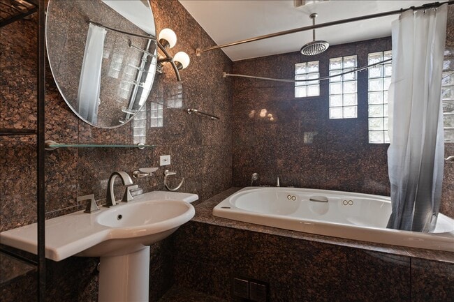 Building Photo - 33 Half Day Rd