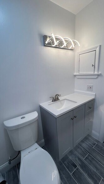 Building Photo - 23070 Scotia Rd