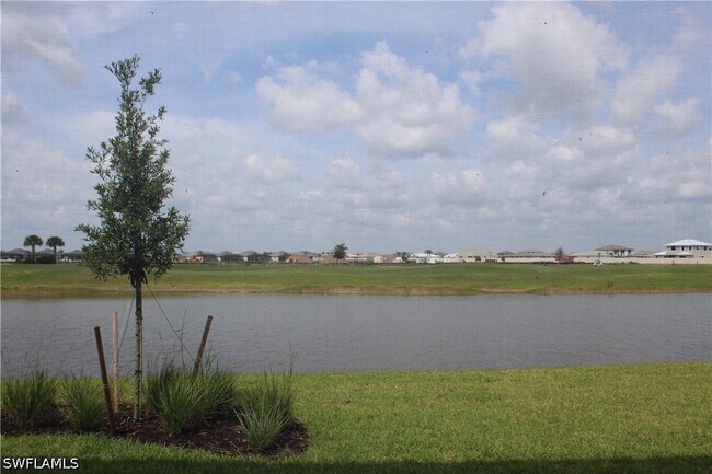 Building Photo - 5661 Melbourne Ct